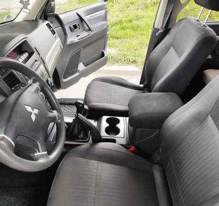 Mitsubishi Pajero cena 58900 przebieg: 229000, rok produkcji 2013 z Wyszków małe 497